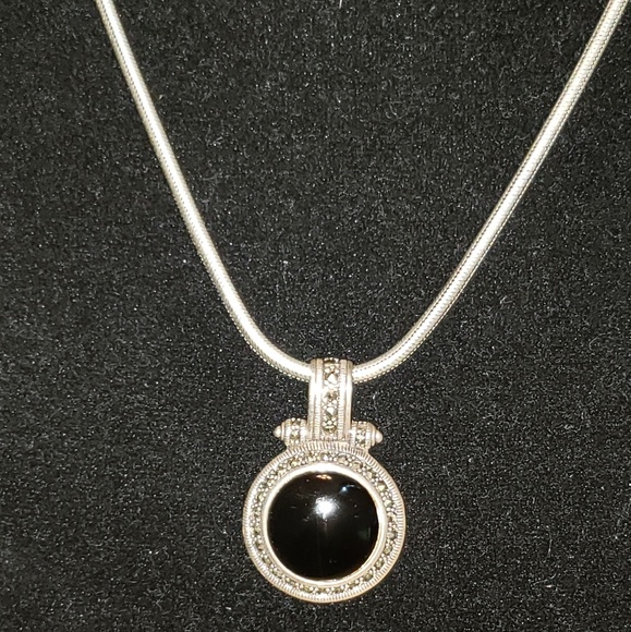 Unbranded Jewelry - ❗SALE❗Reversible Marquisite Pendant Necklace